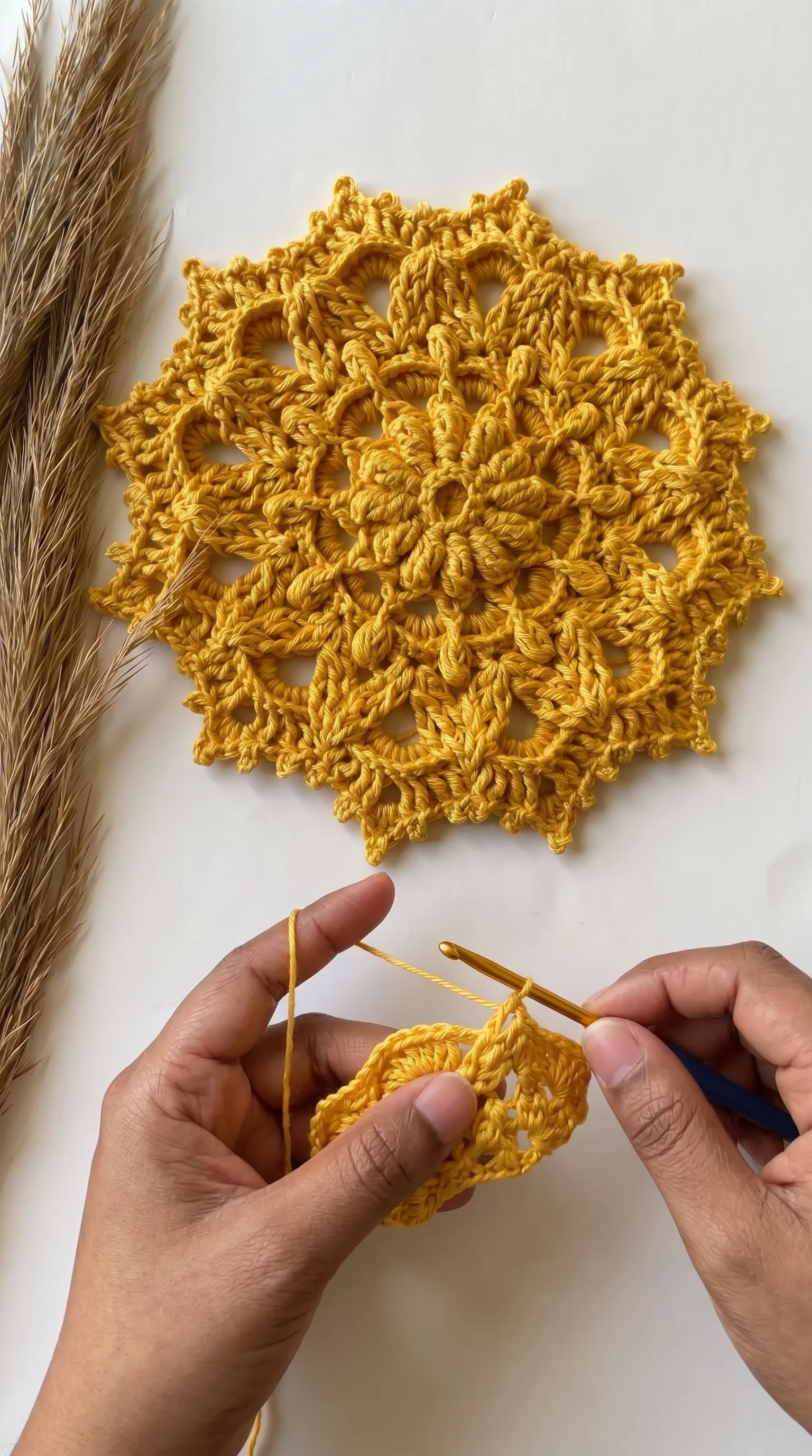 Crochet Floral Mandala: A Stunning Decorative Piece pattern